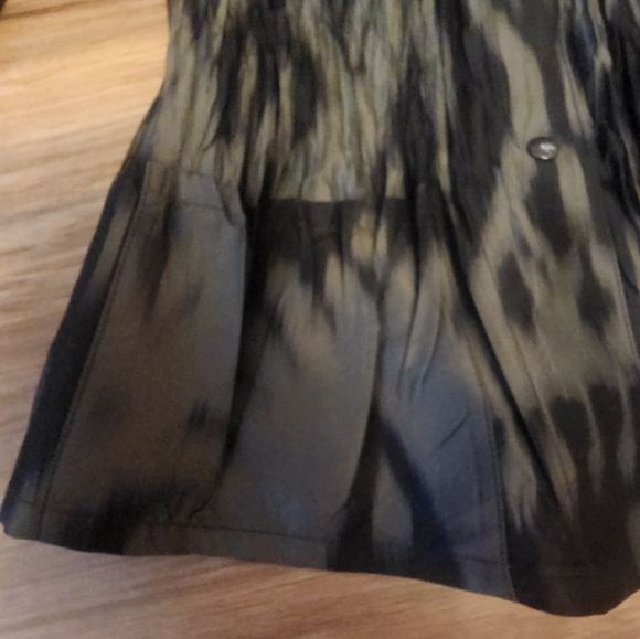 Top - Picture 5 of 8